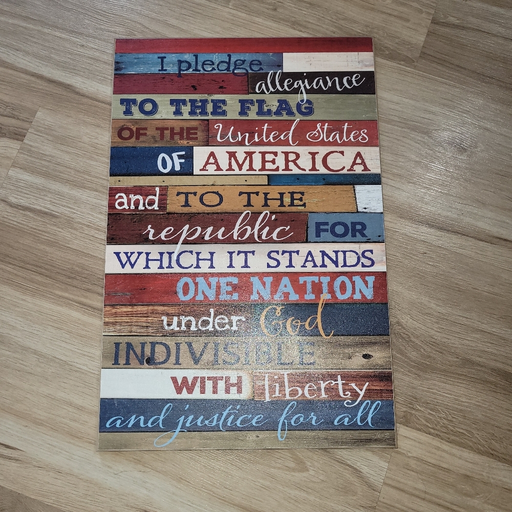Pledge of Allegiance wood sign